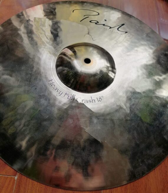 AUTOGRAPHED 18" PAISTE CRASH