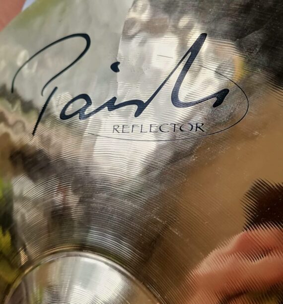 AUTOGRAPHED 18" PAISTE CRASH