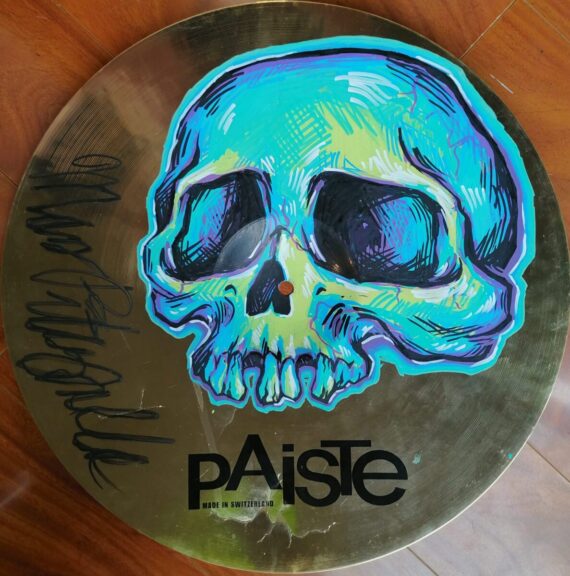 AUTOGRAPHED 18" PAISTE CRASH