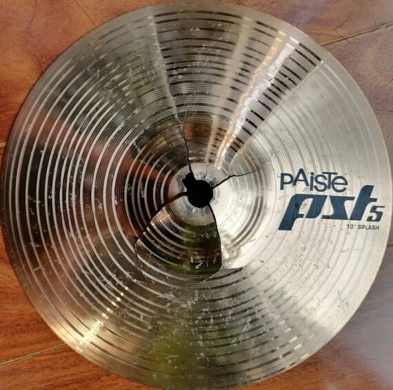 AUTOGRAPHED 10" SPLASH